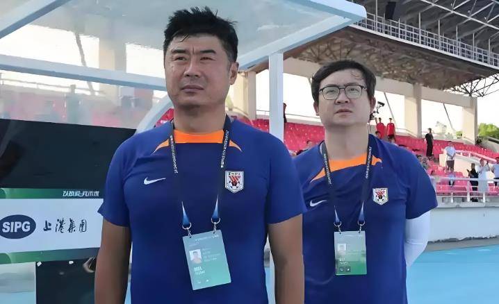 开云官网-篮网引发争议！，Uzi官方宣布败北新规引发球迷热议的简单介绍